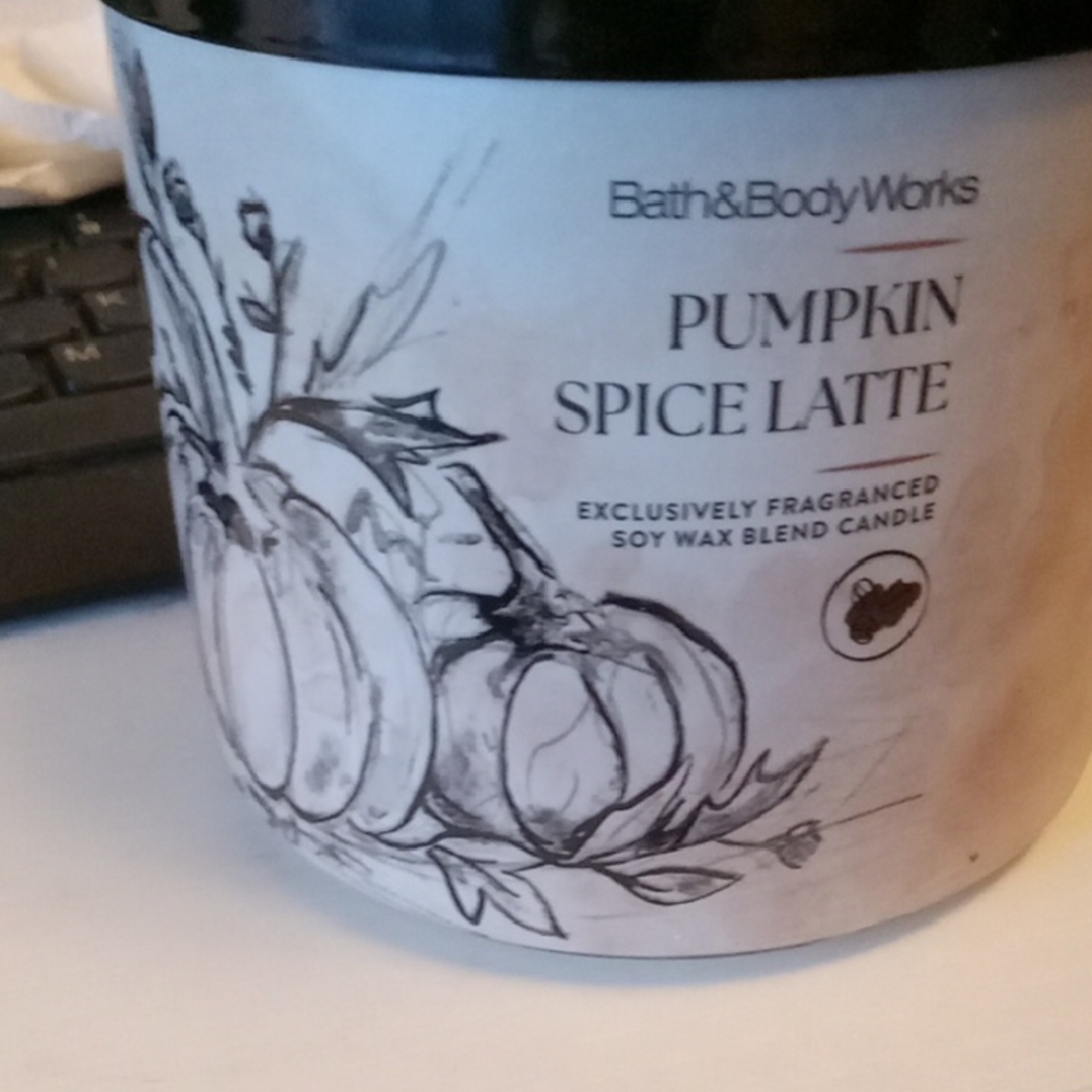 Bath & Body Works Pumpkin Spice Latte Soy Candle